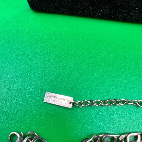 Saint Laurent - Picture 6 of 10